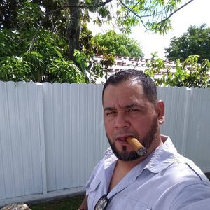 Meet your Posher, Leonel a